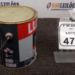 01 LATA DE ESMALTE SINTÉTICO METÁLICO PREMIUM NA COR OURO ANTIGO DE 3,6L MARCA LUZTOL. (NO ESTADO) ATENÇÃO! FAZER A VISITAÇÃO ANTES DE ARREMATAR, NÃO SABEMOS SE FUNCIONA, LEILÃO NÃO TEM GARANTIA E NEM DEVOLUÇÃO, SUJEITO A POSSÍVEIS AVARIAS VISÍVEIS/OCULTAS E/OU AUSÊNCIA DE COMPONENTES.