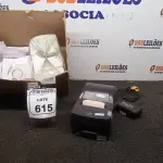 02 IMPRESSORAS TÉRMICAS E 01 CAIXA COM GRANDE QUANTIDADE DE CD VIRGEM MARCA MAXPRINT. (NO ESTADO) ATENÇÃO! FAZER A VISITAÇÃO ANTES DE ARREMATAR, NÃO SABEMOS SE FUNCIONA, LEILÃO NÃO TEM GARANTIA E NEM DEVOLUÇÃO, SUJEITO A POSSÍVEIS AVARIAS VISÍVEIS/OCULTAS E/OU AUSÊNCIA DE COMPONENTES.