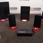 01 POWER BANK, 02 CELULARES E 03 TABLETS DE MARCAS E MODELOS DIVERSOS. (NO ESTADO) ATENÇÃO! FAZER A VISITAÇÃO ANTES DE ARREMATAR, NÃO SABEMOS SE FUNCIONA, LEILÃO NÃO TEM GARANTIA E NEM DEVOLUÇÃO, SUJEITO A POSSÍVEIS AVARIAS VISÍVEIS/OCULTAS E/OU AUSÊNCIA DE COMPONENTES.