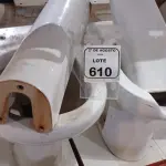 02 VASOS SANITÁRIOS COM 02 COLUNAS. (NO ESTADO) ATENÇÃO! FAZER A VISITAÇÃO ANTES DE ARREMATAR, NÃO SABEMOS SE FUNCIONA, LEILÃO NÃO TEM GARANTIA E NEM DEVOLUÇÃO, SUJEITO A POSSÍVEIS AVARIAS VISÍVEIS/OCULTAS E/OU AUSÊNCIA DE COMPONENTES.