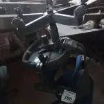 02 CADEIRAS DE ESCRITÓRIO GIRATÓRIAS. (NO ESTADO) ATENÇÃO! FAZER A VISITAÇÃO ANTES DE ARREMATAR, NÃO SABEMOS SE FUNCIONA, LEILÃO NÃO TEM GARANTIA E NEM DEVOLUÇÃO, SUJEITO A POSSÍVEIS AVARIAS VISÍVEIS/OCULTAS E/OU AUSÊNCIA DE COMPONENTES.