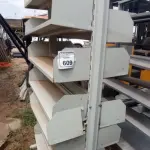 01 ESTANTE DE FERRO. (NO ESTADO) ATENÇÃO! FAZER A VISITAÇÃO ANTES DE ARREMATAR, NÃO SABEMOS SE FUNCIONA, LEILÃO NÃO TEM GARANTIA E NEM DEVOLUÇÃO, SUJEITO A POSSÍVEIS AVARIAS VISÍVEIS/OCULTAS E/OU AUSÊNCIA DE COMPONENTES.