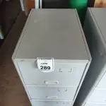 01 ARQUIVO DE AÇO COM 04 GAVETAS. (NO ESTADO) ATENÇÃO! FAZER A VISITAÇÃO ANTES DE ARREMATAR, NÃO SABEMOS SE FUNCIONA, LEILÃO NÃO TEM GARANTIA E NEM DEVOLUÇÃO, SUJEITO A POSSÍVEIS AVARIAS VISÍVEIS/OCULTAS E/OU AUSÊNCIA DE COMPONENTES.