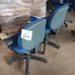 02 CADEIRAS DE ESCRITÓRIO GIRATÓRIA. (NO ESTADO) ATENÇÃO! FAZER A VISITAÇÃO ANTES DE ARREMATAR, NÃO SABEMOS SE FUNCIONA, LEILÃO NÃO TEM GARANTIA E NEM DEVOLUÇÃO, SUJEITO A POSSÍVEIS AVARIAS VISÍVEIS/OCULTAS E/OU AUSÊNCIA DE COMPONENTES.