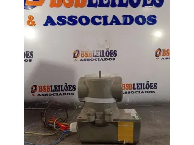 LOTE 124 - 01 AQUECEDOR PARA BANHEIRA DE HIDROMASSAGEM. (NO ESTADO, LEILÃO NÃO TEM GARANTIA E NEM DEVOLUÇÃO, SUJEITO A POSSÍVEIS AVARIAS VISÍVEIS/OCULTAS E/OU AUSÊNCIA DE COMPONENTES).