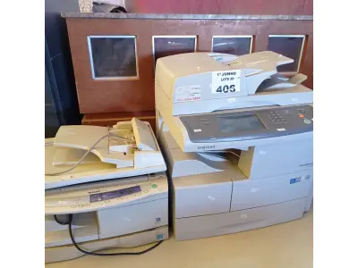LOTE 405 - 01 RACK MEIA LUA EM MADEIRA. (NO ESTADO, LEILÃO NÃO TEM GARANTIA E NEM DEVOLUÇÃO, SUJEITO A POSSÍVEIS AVARIAS VISÍVEIS/OCULTAS E/OU AUSÊNCIA DE COMPONENTES).