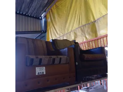 LOTE 418 - 02 POLTRONAS DO VOVÔ. (NO ESTADO, LEILÃO NÃO TEM GARANTIA E NEM DEVOLUÇÃO, SUJEITO A POSSÍVEIS AVARIAS VISÍVEIS/OCULTAS E/OU AUSÊNCIA DE COMPONENTES).