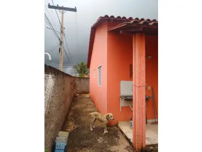 LOTE 001 - 01 CASA NA QUADRA 97, LOTE 027 SITUADO NO LOTEAMENTO JARDIM AMÉRICA IV , ÁGUAS LINDAS - GO, MATRICULA Nº 27551, LOTE COM 252,00 m² (NO ESTADO) (VISITAÇÃO AGENDAR 61-98153-0503)0