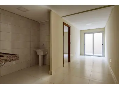 LOTE 001 - 01 PRÉDIO RESIDENCIAL NA CEILÂNDIA SUL, QNM 09, CONJUNTO D LOTE 43.COM TERRENO DE 250 M²E EDIFICAÇÃO COM ÁREA DE 421,19M², POSSUI 09 KITINETES TODAS EM PORCELANATO 72X72, JARDIM DE INVERNO CENTRAL. APARTAMENTOS PRIMEIRO ANDAR 101,102,103 E 104, APARTAMENTOS SEGUNDO ANDAR 201, 202, 203, 204 E 205. (NO ESTADO)(VISITAÇÃO AGENDAR (6198153-0503/WHATSAPP) (NÃO POSSUI DÉBITOS)