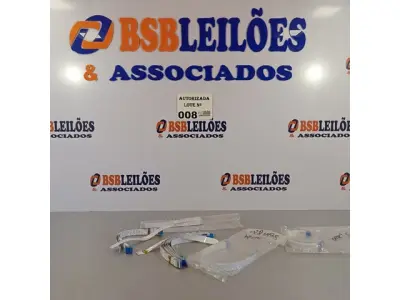 LOTE 008 - 01 LOTE COM GRANDE QUANTIDADE DE CABOS DE UNIDADE ÓTICA. (NO ESTADO, NÃO SABEMOS SE FUNCIONA. LEILÃO NÃO TEM GARANTIA E NEM DEVOLUÇÃO).