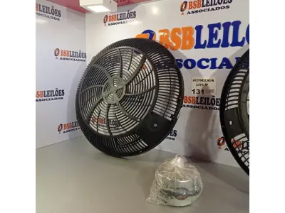 LOTE 131 - 01 LOTE COM GRADE TRASEIRA, DIANTEIRA E MOTOR DO CIRCULADOR MONDIAL. (NO ESTADO, NÃO SABEMOS SE FUNCIONA. LEILÃO NÃO TEM GARANTIA E NEM DEVOLUÇÃO).