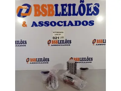 LOTE 021 - 01 LOTE COM CERDAS E BICOS DA ESCOVA ROTATIVA CADENCE. (NO ESTADO, NÃO SABEMOS SE FUNCIONA. LEILÃO NÃO TEM GARANTIA E NEM DEVOLUÇÃO).