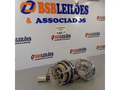 LOTE 142 - 02 MOTORES DO CLIMATIZADOR MARIZ. (NO ESTADO, NÃO SABEMOS SE FUNCIONA. LEILÃO NÃO TEM GARANTIA E NEM DEVOLUÇÃO).