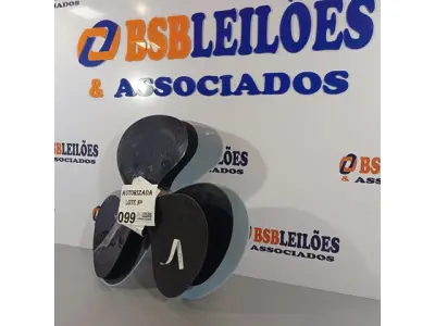 LOTE 099 - 03 HÉLICES DO VENTILADOR MALLORY 40CM. (NO ESTADO, NÃO SABEMOS SE FUNCIONA. LEILÃO NÃO TEM GARANTIA E NEM DEVOLUÇÃO).