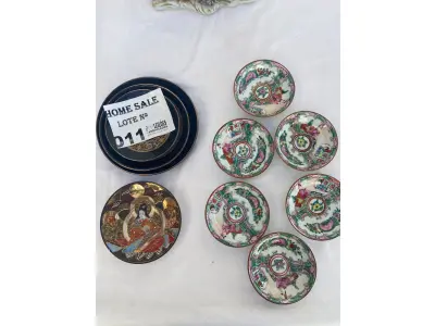 LOTE 011 - 06 CUMBUQUINHAS E 04 PIRES, EM PORCELANA CHINESA, PINTADAS À MÃO, EM DIVERSOS TAMANHOS. (NO ESTADO DE CONSERVAÇÃO QUE SE ENCONTRA) 