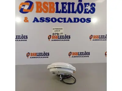 LOTE 079 - 01 MOTOR TRON GLOBO 220V 130W. (NO ESTADO, NÃO SABEMOS SE FUNCIONA. LEILÃO NÃO TEM GARANTIA E NEM DEVOLUÇÃO).