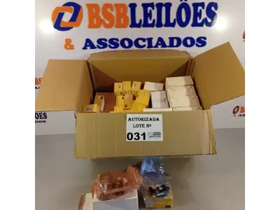 LOTE 031 - 01 LOTE COM GRANDE QUANTIDADE DE UNIDADES ÓTICAS. (NO ESTADO, NÃO SABEMOS SE FUNCIONA. LEILÃO NÃO TEM GARANTIA E NEM DEVOLUÇÃO).
