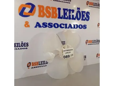 LOTE 089 - 02 HÉLICES DO VENTILADOR VENTDELTA. (NO ESTADO, NÃO SABEMOS SE FUNCIONA. LEILÃO NÃO TEM GARANTIA E NEM DEVOLUÇÃO).