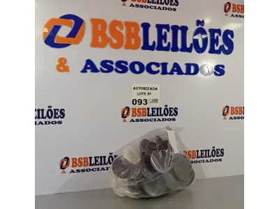 LOTE 093 - 09 HÉLICES DO VENTILADOR 20CM NYLO E VENTISOL. (NO ESTADO, NÃO SABEMOS SE FUNCIONA. LEILÃO NÃO TEM GARANTIA E NEM DEVOLUÇÃO).