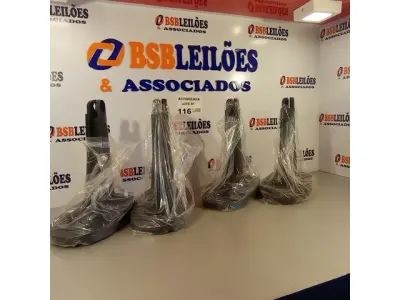 LOTE 116 - 04 BASES DO VENTILADOR MONDIAL. (NO ESTADO, NÃO SABEMOS SE FUNCIONA. LEILÃO NÃO TEM GARANTIA E NEM DEVOLUÇÃO).