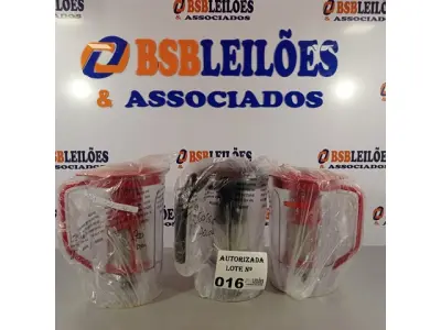 LOTE 016 - 03 COPOS DE LIQUIDIFICADORES MONDIAL MODELOS L66/60, L900, L99. (NO ESTADO, NÃO SABEMOS SE FUNCIONA. LEILÃO NÃO TEM GARANTIA E NEM DEVOLUÇÃO).