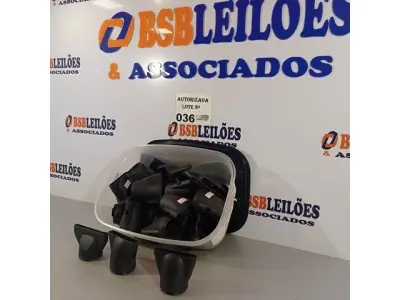 LOTE 036 - 01 LOTE COM VÁRIOS BICOS DE SECADOR GAMA DELTA 2000. (NO ESTADO, NÃO SABEMOS SE FUNCIONA. LEILÃO NÃO TEM GARANTIA E NEM DEVOLUÇÃO).