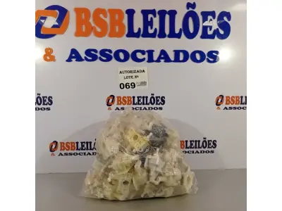 LOTE 069 - 46 PEÇAS DA CAIXA DE OSCILAÇÃO DO VENTILADOR MONDIAL. (NO ESTADO, NÃO SABEMOS SE FUNCIONA. LEILÃO NÃO TEM GARANTIA E NEM DEVOLUÇÃO).