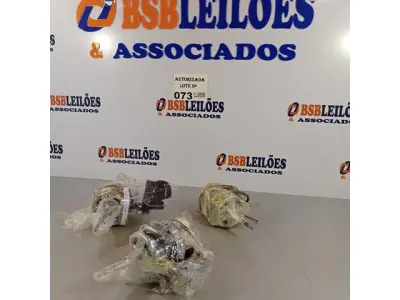 LOTE 073 - 03 MOTORES DE VENTILADORES DIVERSOS. (NO ESTADO, NÃO SABEMOS SE FUNCIONA. LEILÃO NÃO TEM GARANTIA E NEM DEVOLUÇÃO).