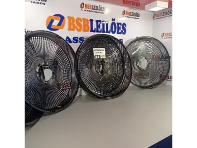 LOTE 075 - 05 GRADES DE VENTILADORES DIVERSOS. (NO ESTADO, NÃO SABEMOS SE FUNCIONA. LEILÃO NÃO TEM GARANTIA E NEM DEVOLUÇÃO).