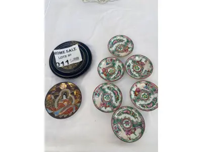 LOTE 011 - 06 CUMBUQUINHAS E 04 PIRES, EM PORCELANA CHINESA, PINTADAS À MÃO, EM DIVERSOS TAMANHOS. (NO ESTADO DE CONSERVAÇÃO QUE SE ENCONTRA) 