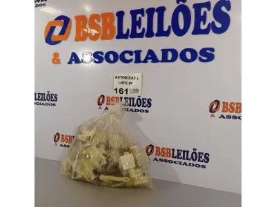LOTE 161 - 15 UNIDADES DE CHAVES DE OSCILAÇÃO DO VENTILADOR VENTDELTA. (NO ESTADO, NÃO SABEMOS SE FUNCIONA. LEILÃO NÃO TEM GARANTIA E NEM DEVOLUÇÃO).