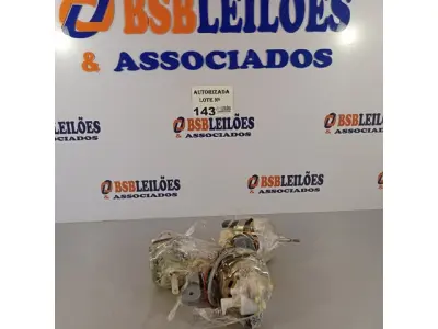 LOTE 143 - 03 MOTORES DO VENTILADOR MALLORY. (NO ESTADO, NÃO SABEMOS SE FUNCIONA. LEILÃO NÃO TEM GARANTIA E NEM DEVOLUÇÃO).