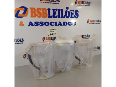 LOTE 024 - 03 COPOS DE LIQUIDIFICADOR CADENCE. (NO ESTADO, NÃO SABEMOS SE FUNCIONA. LEILÃO NÃO TEM GARANTIA E NEM DEVOLUÇÃO).