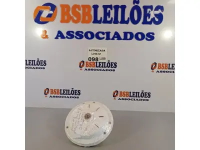 LOTE 098 - 01 MOTOR TRON GLOBO 220V 130W. (NO ESTADO, NÃO SABEMOS SE FUNCIONA. LEILÃO NÃO TEM GARANTIA E NEM DEVOLUÇÃO).