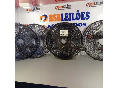 LOTE 075 - 05 GRADES DE VENTILADORES DIVERSOS. (NO ESTADO, NÃO SABEMOS SE FUNCIONA. LEILÃO NÃO TEM GARANTIA E NEM DEVOLUÇÃO).