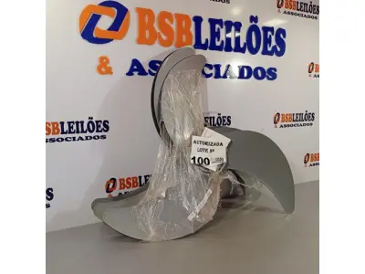 LOTE 100 - 03 HÉLICES DO VENTILADOR VENTISOL 70CM. (NO ESTADO, NÃO SABEMOS SE FUNCIONA. LEILÃO NÃO TEM GARANTIA E NEM DEVOLUÇÃO).