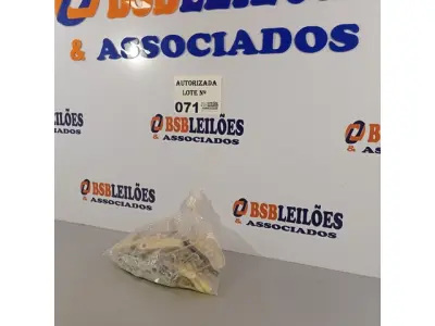 LOTE 071 - 63 UNIDADES DO BRAÇO DE OSCILAÇÃO DO VENTILADOR 30 E 40 CM. (NO ESTADO, NÃO SABEMOS SE FUNCIONA. LEILÃO NÃO TEM GARANTIA E NEM DEVOLUÇÃO).