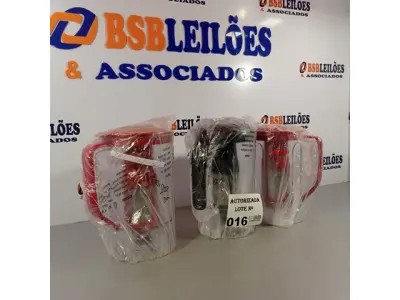 LOTE 016 - 03 COPOS DE LIQUIDIFICADORES MONDIAL MODELOS L66/60, L900, L99. (NO ESTADO, NÃO SABEMOS SE FUNCIONA. LEILÃO NÃO TEM GARANTIA E NEM DEVOLUÇÃO).