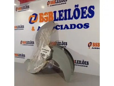 LOTE 100 - 03 HÉLICES DO VENTILADOR VENTISOL 70CM. (NO ESTADO, NÃO SABEMOS SE FUNCIONA. LEILÃO NÃO TEM GARANTIA E NEM DEVOLUÇÃO).