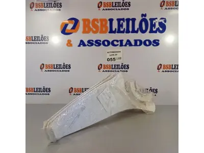 LOTE 055 - 03 PÁS DO VENTILADOR DE TETO VENTISOL. (NO ESTADO, NÃO SABEMOS SE FUNCIONA. LEILÃO NÃO TEM GARANTIA E NEM DEVOLUÇÃO).