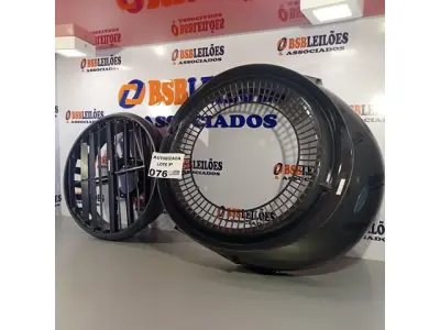 LOTE 076 - 01 GABINETE FRONTAL E GRADE DE VENTILAÇÃO VENTISOL. (NO ESTADO, NÃO SABEMOS SE FUNCIONA. LEILÃO NÃO TEM GARANTIA E NEM DEVOLUÇÃO).