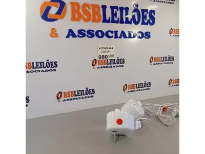 LOTE 080 - 02 MOTORES DO VENTILADOR VENTISOL 20CM. (NO ESTADO, NÃO SABEMOS SE FUNCIONA. LEILÃO NÃO TEM GARANTIA E NEM DEVOLUÇÃO).
