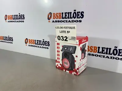 LOTE 032 - 01 CAIXA DE SOM BLUETOOTH COM SUPORTE PARA CELULAR (NO ESTADO, NÃO SABEMOS SE FUNCIONA. LEILÃO NÃO TEM GARANTIA E NEM DEVOLUÇÃO)