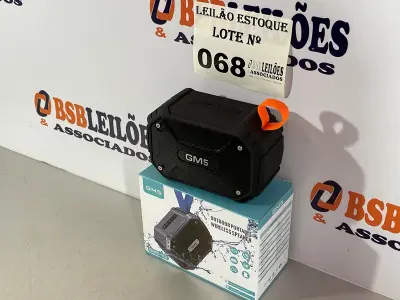 LOTE 068 - 01 CAIXA DE SOM BLUETOOTH PORTATIL (NO ESTADO, NÃO SABEMOS SE FUNCIONA. LEILÃO NÃO TEM GARANTIA E NEM DEVOLUÇÃO)