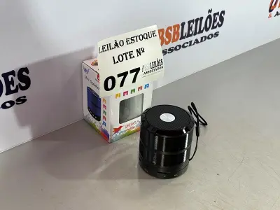LOTE 077 - 01 CAIXA DE SOM MINI BLUETOOTH (NO ESTADO, NÃO SABEMOS SE FUNCIONA. LEILÃO NÃO TEM GARANTIA E NEM DEVOLUÇÃO)