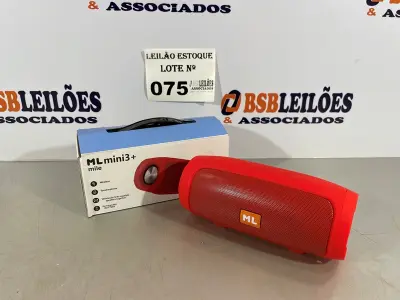 LOTE 075 - 01 CAIXA DE SOM BLUETOOTH NA COR VERMELHA