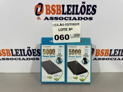 LOTE 060 - 02 POWERBANKS NA COR BRANCA (NO ESTADO, NÃO SABEMOS SE FUNCIONA. LEILÃO NÃO TEM GARANTIA E NEM DEVOLUÇÃO)