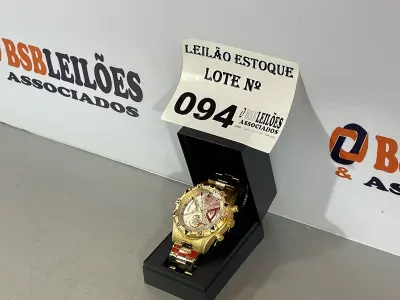 LOTE 094 - 01 RELÓGIO DOURADO METÁLICO (NO ESTADO, NÃO SABEMOS SE FUNCIONA. LEILÃO NÃO TEM GARANTIA E NEM DEVOLUÇÃO)