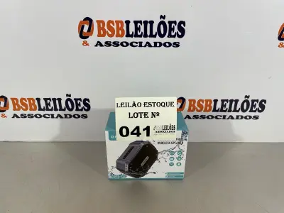 LOTE 041 - 01 CAIXA DE SOM PORTATIL BLUETOOTH (NO ESTADO, NÃO SABEMOS SE FUNCIONA. LEILÃO NÃO TEM GARANTIA E NEM DEVOLUÇÃO)