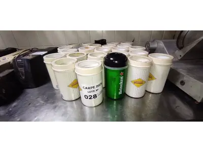 LOTE 028 - 01 LOTE COM GRANDE QUANTIDADE DE “CASE” PARA GARRAFAS DE CERVEJA. (NO ESTADO DE CONSERVAÇÃO QUE SE ENCONTRAM. LEILÃO NÃO TEM GARANTIA E NEM DEVOLUÇÃO).